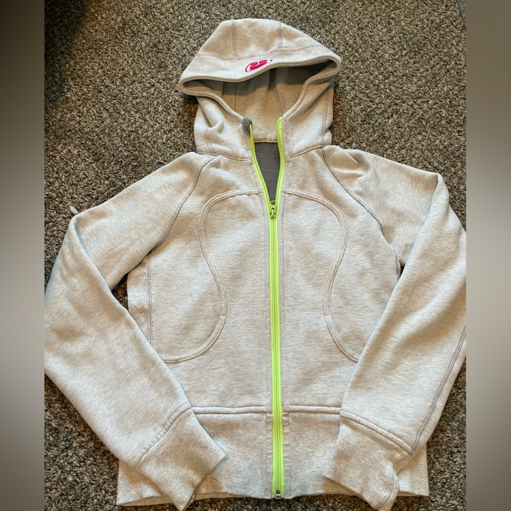 lululemon scuba hoodie.